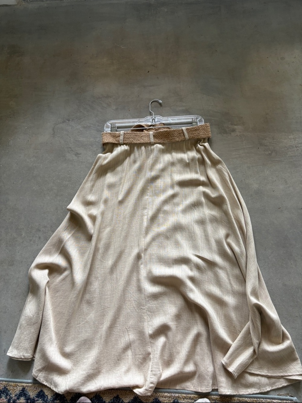 Philosophy Beige Button-Front Midi Skirt with Belt - Picture 5 of 5